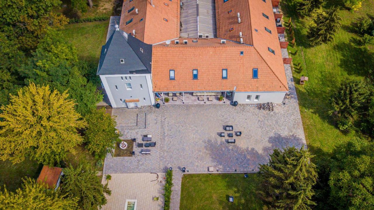 Herczeg Udvarhaz Poroszló 外观 照片