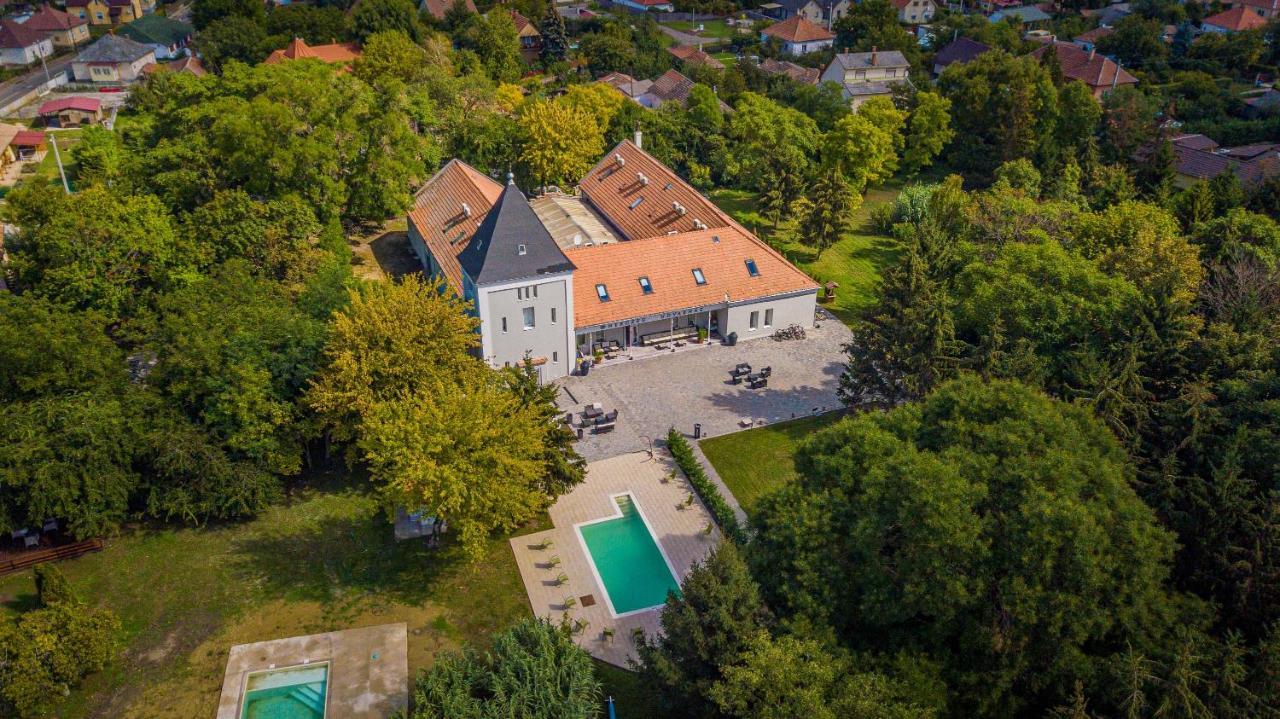 Herczeg Udvarhaz Poroszló 外观 照片